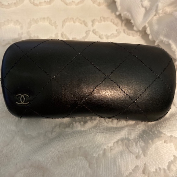 Black Chanel Sunglasses - Picture 7 of 7